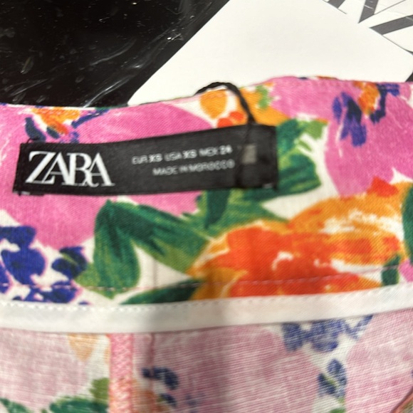 Zara Linen Shorts - Picture 4 of 5